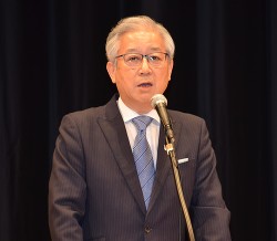 吉田　晋　会長