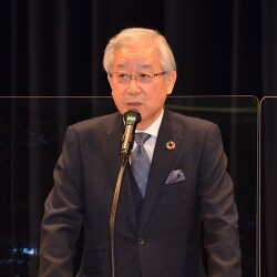 吉田　晋　会長