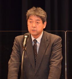 門傳英慈　会長