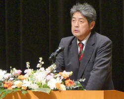 門傳英慈　会長